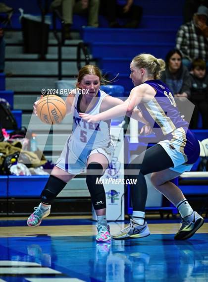 Thumbnail 3 in Berryville @ Cotter photogallery.