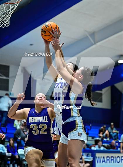 Thumbnail 1 in Berryville @ Cotter photogallery.