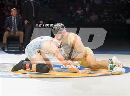 Thumbnail 1 in CIF State Boys Wrestling Championships (Finals; 152lbs - 285llbs) photogallery.