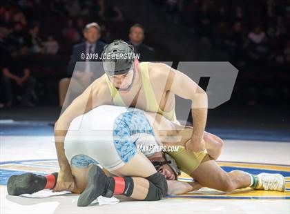 Thumbnail 1 in CIF State Boys Wrestling Championships (Finals; 152lbs - 285llbs) photogallery.