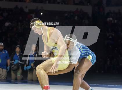 Thumbnail 3 in CIF State Boys Wrestling Championships (Finals; 152lbs - 285llbs) photogallery.