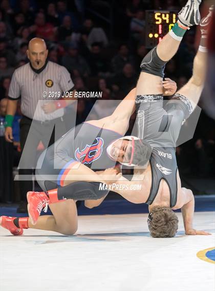 Thumbnail 3 in CIF State Boys Wrestling Championships (Finals; 152lbs - 285llbs) photogallery.