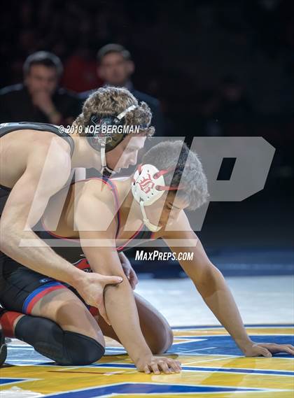 Thumbnail 2 in CIF State Boys Wrestling Championships (Finals; 152lbs - 285llbs) photogallery.
