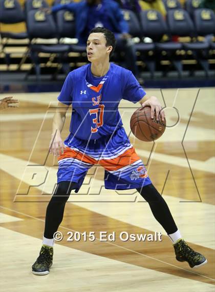 Thumbnail 1 in Oakland Tech vs. St. Joseph Notre Dame photogallery.