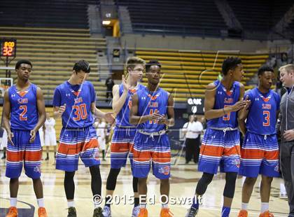 Thumbnail 2 in Oakland Tech vs. St. Joseph Notre Dame photogallery.