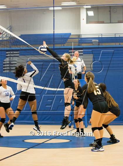 Thumbnail 2 in Westfield @ Fairfax photogallery.