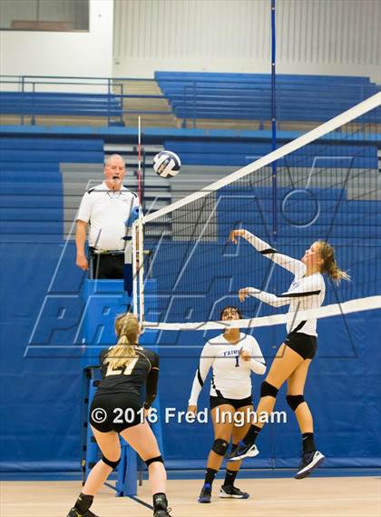 Thumbnail 1 in Westfield @ Fairfax photogallery.