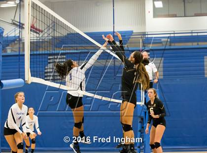 Thumbnail 3 in Westfield @ Fairfax photogallery.