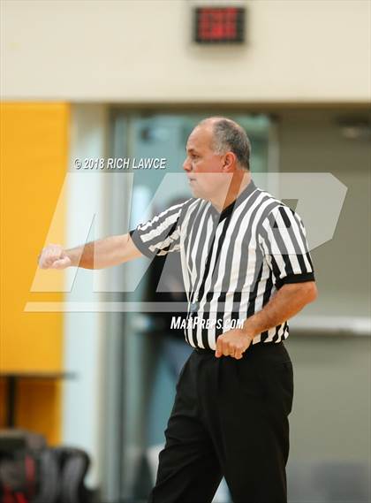 Thumbnail 3 in Godinez @ Yorba Linda (Godinez Grizzly Invitational) photogallery.