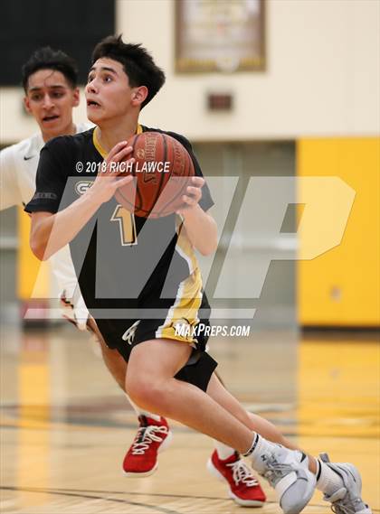 Thumbnail 3 in Godinez @ Yorba Linda (Godinez Grizzly Invitational) photogallery.