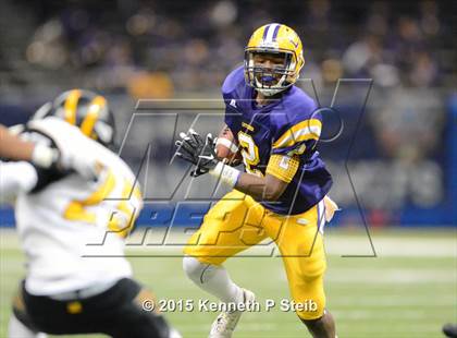 Thumbnail 1 in St. James @ Lutcher (LHSAA Class 3A Final) photogallery.
