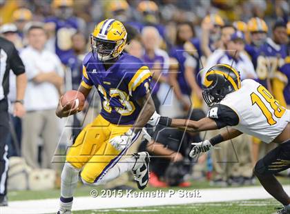 Thumbnail 1 in St. James @ Lutcher (LHSAA Class 3A Final) photogallery.