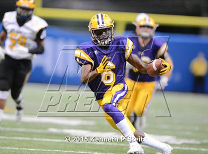 Thumbnail 3 in St. James @ Lutcher (LHSAA Class 3A Final) photogallery.