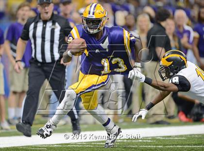 Thumbnail 2 in St. James @ Lutcher (LHSAA Class 3A Final) photogallery.
