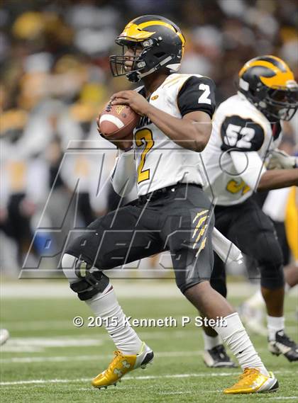 Thumbnail 3 in St. James @ Lutcher (LHSAA Class 3A Final) photogallery.