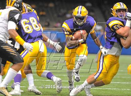 Thumbnail 2 in St. James @ Lutcher (LHSAA Class 3A Final) photogallery.