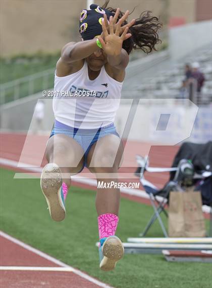 Thumbnail 1 in CIF Los Angeles City Section Track and Field Championships(Field Events)  photogallery.