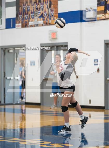 Thumbnail 3 in Cathedral vs. Indianapolis Scecina Memorial photogallery.