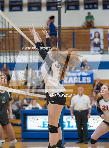 Thumbnail 1 in Cathedral vs. Indianapolis Scecina Memorial photogallery.