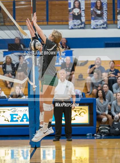 Thumbnail 3 in Cathedral vs. Indianapolis Scecina Memorial photogallery.