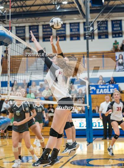 Thumbnail 1 in Cathedral vs. Indianapolis Scecina Memorial photogallery.