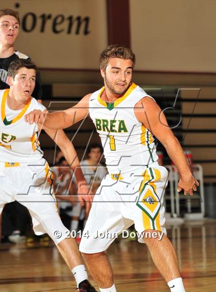 Thumbnail 2 in Palos Verdes Peninsula vs. Brea Olinda (MaxPreps Holiday Classic) photogallery.