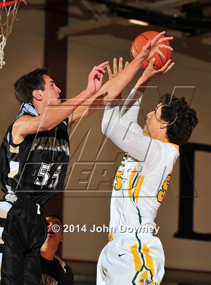 Thumbnail 3 in Palos Verdes Peninsula vs. Brea Olinda (MaxPreps Holiday Classic) photogallery.