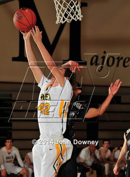Thumbnail 2 in Palos Verdes Peninsula vs. Brea Olinda (MaxPreps Holiday Classic) photogallery.