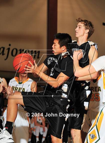 Thumbnail 2 in Palos Verdes Peninsula vs. Brea Olinda (MaxPreps Holiday Classic) photogallery.
