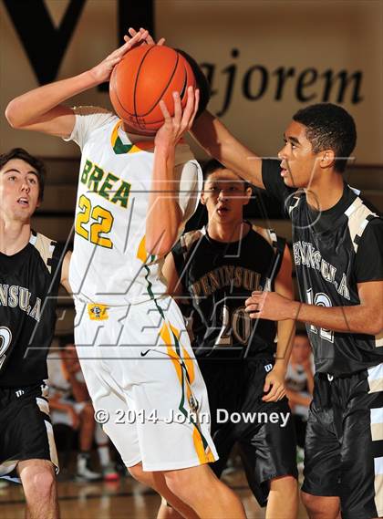 Thumbnail 2 in Palos Verdes Peninsula vs. Brea Olinda (MaxPreps Holiday Classic) photogallery.