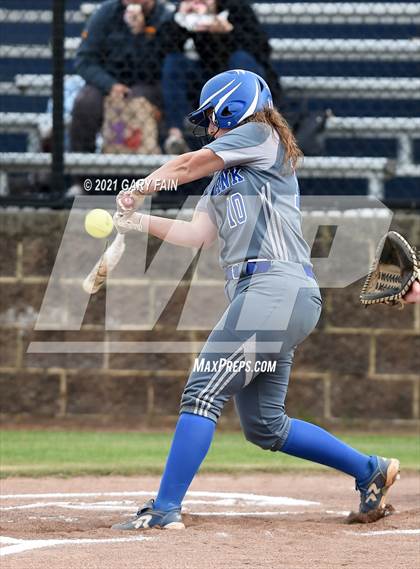 Thumbnail 2 in Red Bank @ Soddy Daisy photogallery.