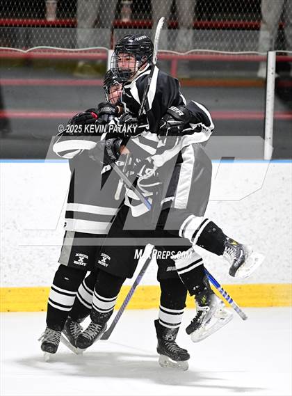 Thumbnail 2 in Xavier @ Fairfield Prep (SCC D1 Semifinal) photogallery.