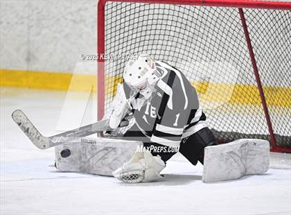 Thumbnail 1 in Xavier @ Fairfield Prep (SCC D1 Semifinal) photogallery.