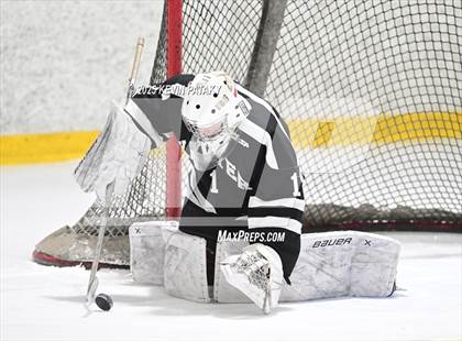 Thumbnail 3 in Xavier @ Fairfield Prep (SCC D1 Semifinal) photogallery.