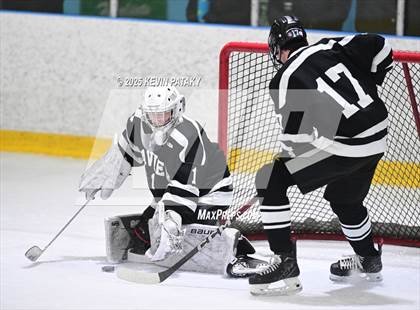 Thumbnail 3 in Xavier @ Fairfield Prep (SCC D1 Semifinal) photogallery.