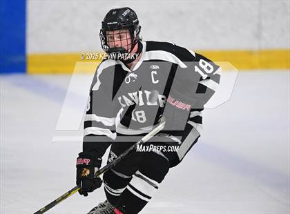 Thumbnail 3 in Xavier @ Fairfield Prep (SCC D1 Semifinal) photogallery.