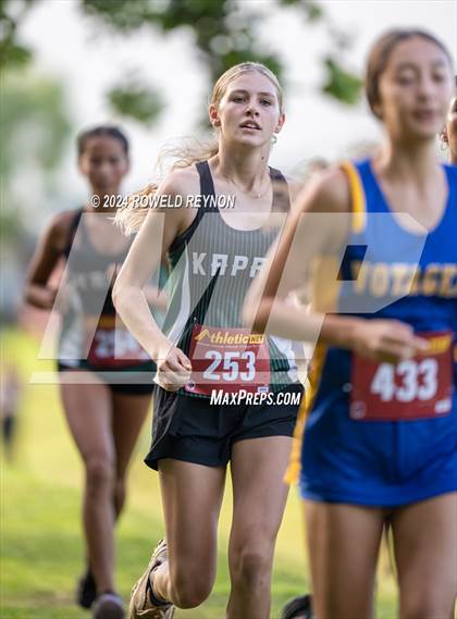 Thumbnail 3 in Kauai Championships photogallery.