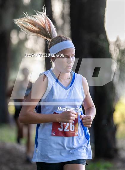 Thumbnail 2 in Kauai Championships photogallery.