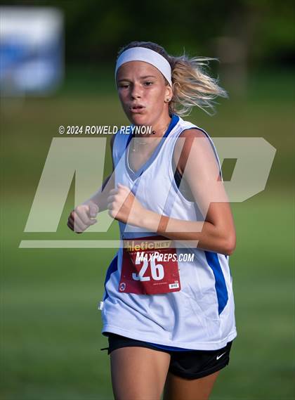 Thumbnail 2 in Kauai Championships photogallery.