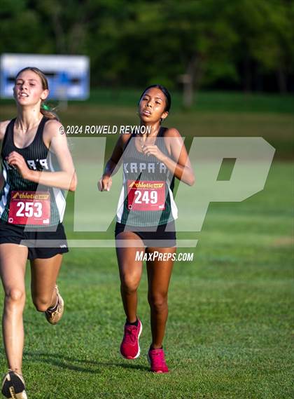 Thumbnail 3 in Kauai Championships photogallery.