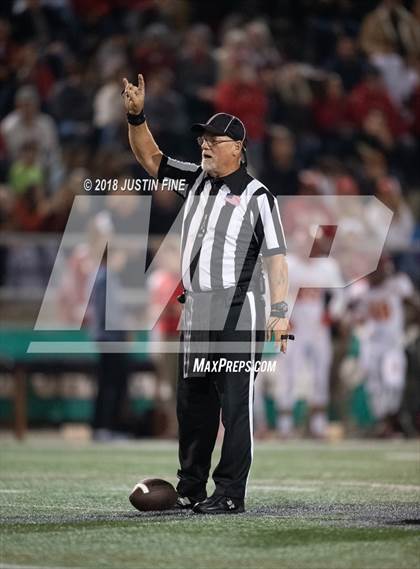 Thumbnail 3 in Cathedral Catholic vs. Torrey Pines (CIF SDS Open Division Final) photogallery.