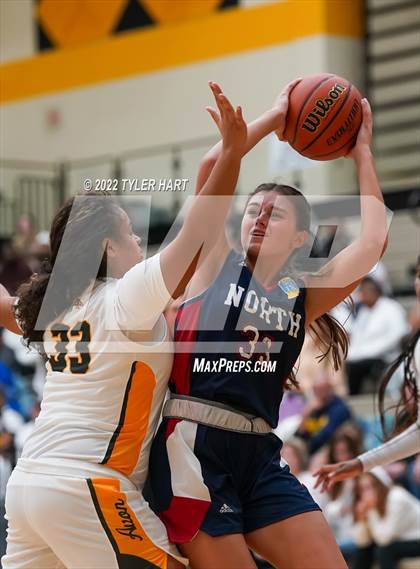 Thumbnail 1 in Terre Haute North Vigo @ Avon photogallery.