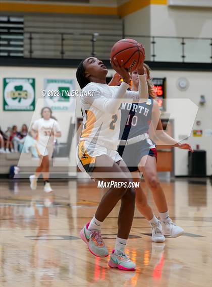 Thumbnail 1 in Terre Haute North Vigo @ Avon photogallery.