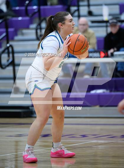 Thumbnail 2 in Juanita vs Liberty photogallery.
