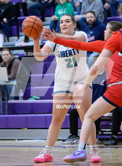 Thumbnail 3 in Juanita vs Liberty photogallery.