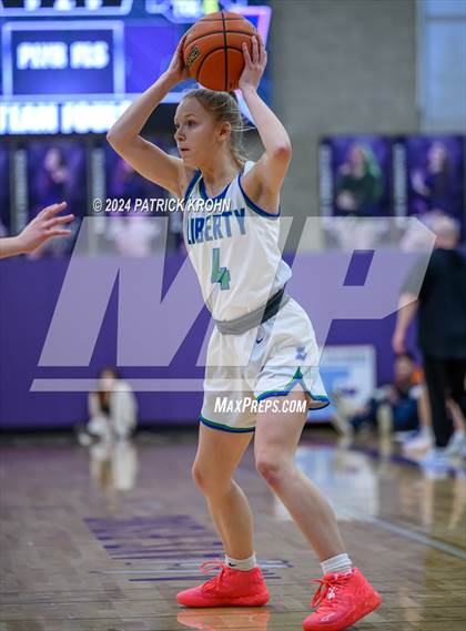 Thumbnail 3 in Juanita vs Liberty photogallery.