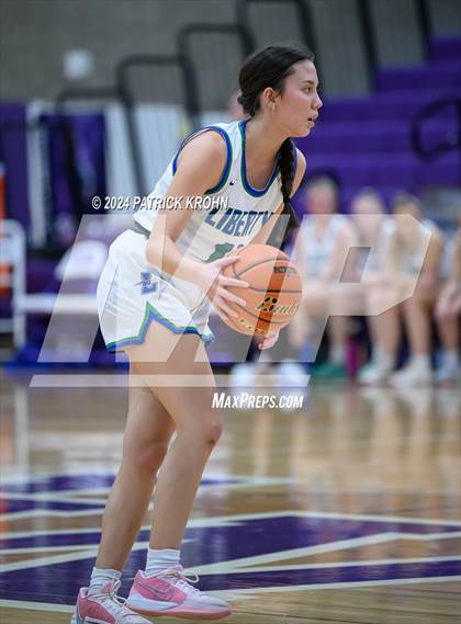 Thumbnail 2 in Juanita vs Liberty photogallery.