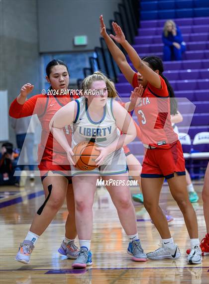 Thumbnail 2 in Juanita vs Liberty photogallery.