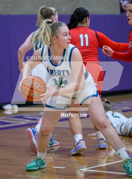 Thumbnail 1 in Juanita vs Liberty photogallery.