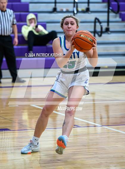 Thumbnail 3 in Juanita vs Liberty photogallery.